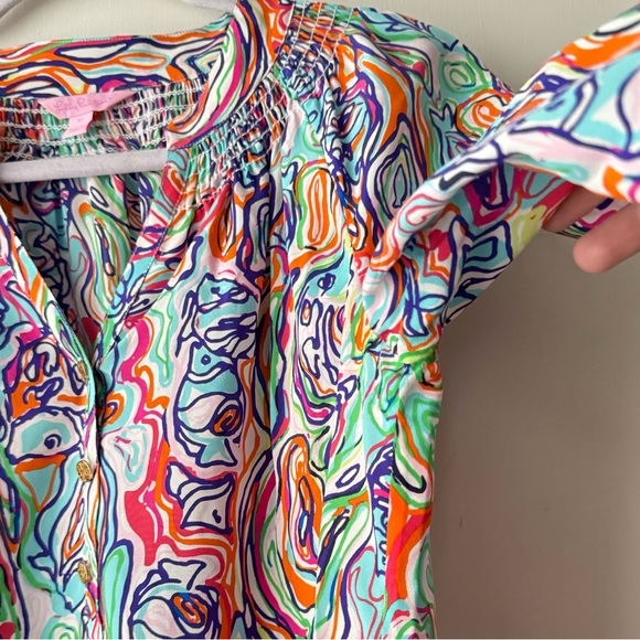 Lilly Pulitzer | 100% Silk Elsa Top in What A Catch Print - Picture 7 of 12